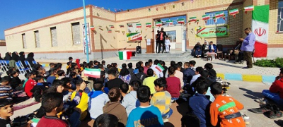 جشن انقلاب در مدرسه شهدای حله برگزار شد