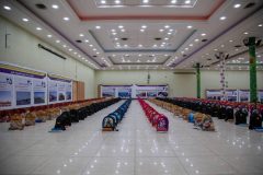 آیین مهر و مهربانی در فولاد خوزستان؛  رزمایش بزرگ اهدای سه هزار بسته آموزشی به دانش‌آموزان کم‌برخوردار برگزار شد